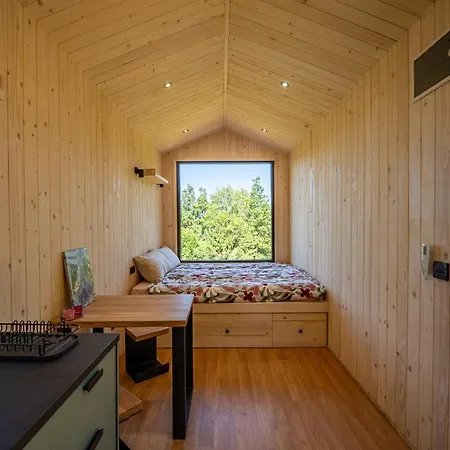 Alpine Glamp - Scenic Tiny House Near Bled Begunje na Gorenjskem